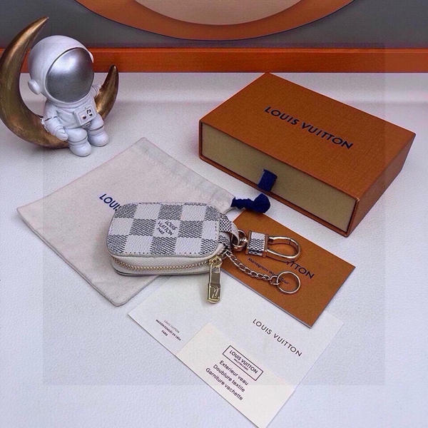 ブランドキーホルダー着用イメージ